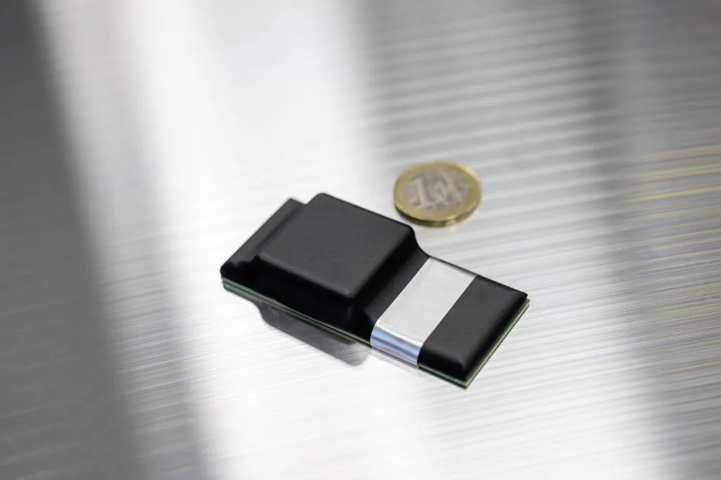 Mercedes-Benz micro-converters Mercedes-Benz micro-converters