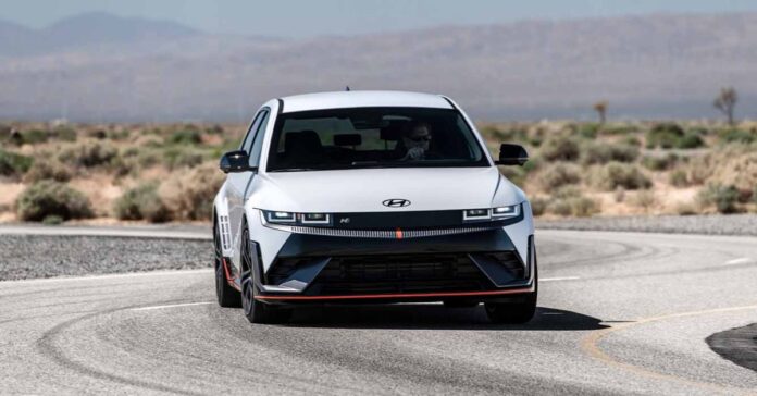 Hyundai’s IONIQ 5 N takes on a Lamborghini Urus and Porsche Macan GTS in an epic drag race