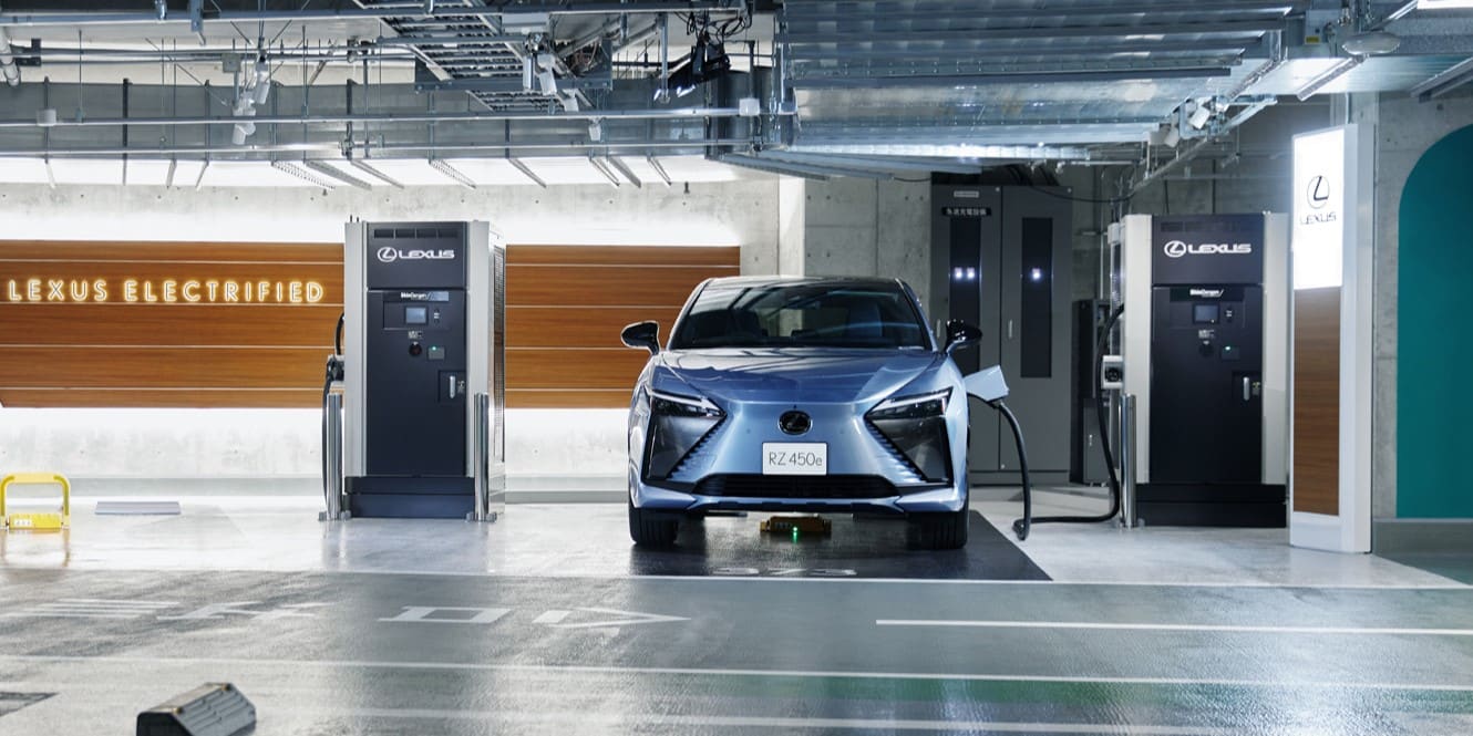 Toyota-Lexus-charging