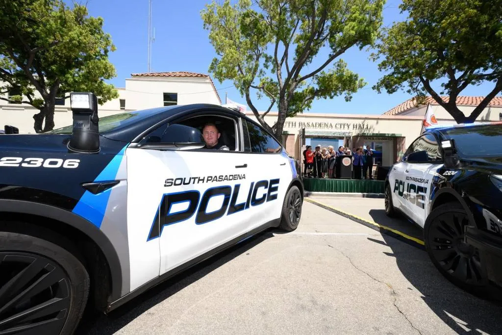 South Pasadena electric Tesla police cars – Photo via City of South Pasadena Facebook fan page