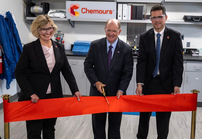 Chemical firm Chemours opens Battery Innovation Center to develop EV battery tech