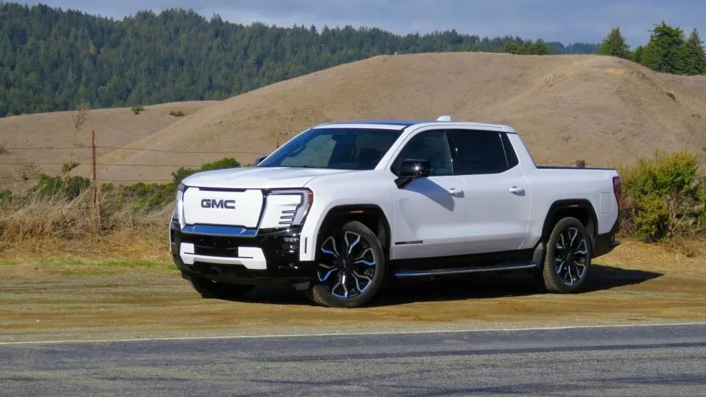 2025 GMC Sierra EV Denali 2025 GMC Sierra EV Denali