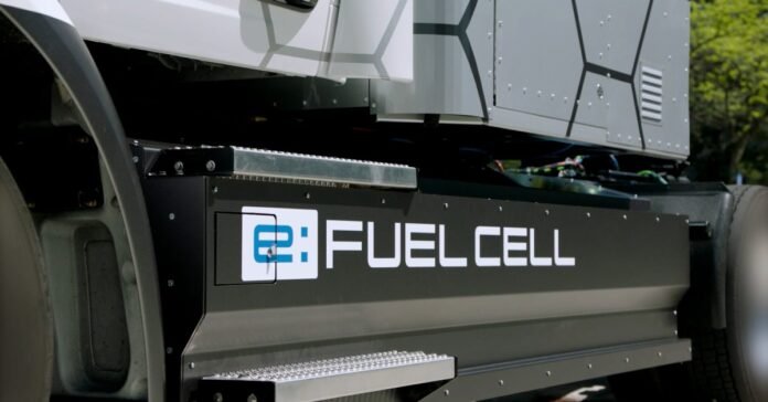 Honda debuts hydrogen-powered Class 8 fuel cell Semi truck concept