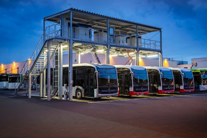 Daimler Buses and BMZ Poland collaborate on development of e-bus batteries