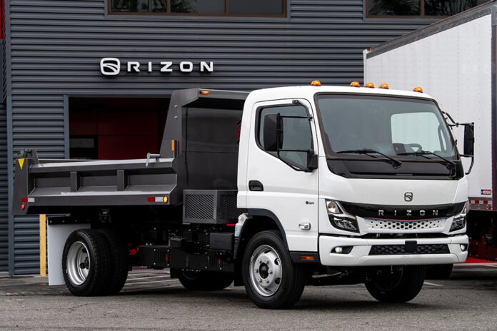 Daimler Truck’s Class 4 and 5 RIZON electric models enter Canadian market