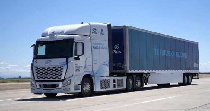 Hyundai is trialling a self-driving heavy-duty hydrogen-powered truck | Mobility