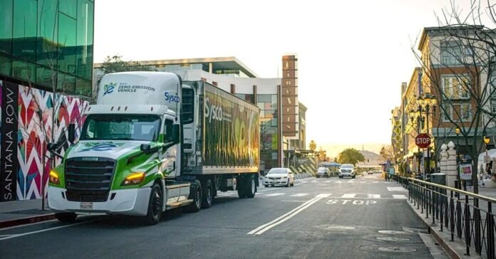 Sysco takes delivery of 10 Freightliner electric semi trucks, plans to buy 800