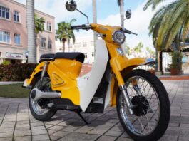 This fun-vibes Honda Cub lookalike electric scooter is now almost half off This fun-vibes Honda Cub lookalike electric scooter is now almost half off