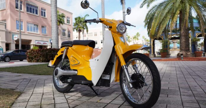 This fun-vibes Honda Cub lookalike electric scooter is now almost half off