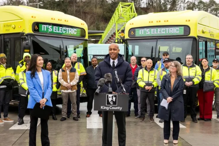 Seattle, King County Metro rolls out Gillig electric buses