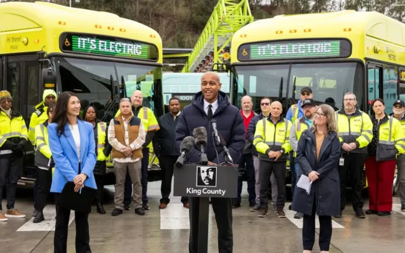 Seattle, King County Metro rolls out Gillig electric buses