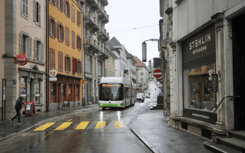 The return of the trolleybus (by Hess) to La Chaux-de-Fonds